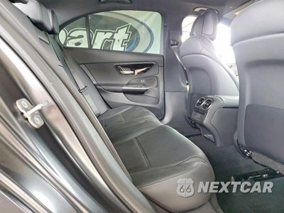 Zdjęcie 10 z 12 samochodu: 2025 MERCEDES-BENZ C 300 VIN:W1KAF4GB3SR266652 - miniatura