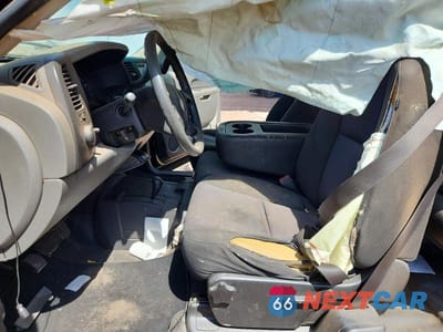 Zdjęcie 7 z 12 samochodu: 2010 CHEVROLET SILVERADO VIN:1GCSKPEA0AZ271196 - miniatura