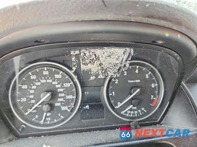 Zdjęcie 9 z 13 samochodu: 2013 BMW X1 SDRIVE28I VIN:WBAVM1C56DVW43983 - miniatura