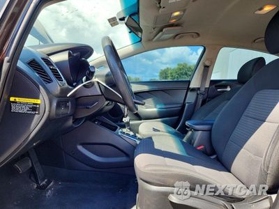 Zdjęcie 7 z 13 samochodu: 2018 KIA FORTE LX VIN:3KPFL4A7XJE194422 - miniatura