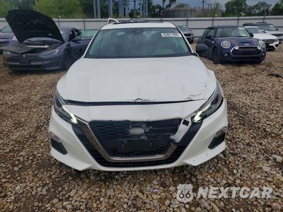 Piąte zdjęcie samochodu w środku: 2021 NISSAN ALTIMA SR VIN:1N4BL4CW0MN421786 - miniatura