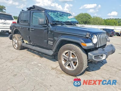 Czwarte zdjęcie samochodu z boku: 2020 JEEP WRANGLER UNLIMITED SAHARA VIN:1C4HJXEG4LW232956 - miniatura