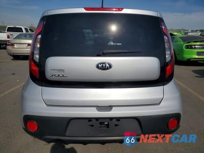 Zdjęcie 6 z 12 samochodu: 2018 KIA SOUL BASE VIN:KNDJN2A25J7577990 - miniatura