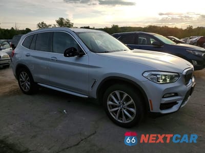 Czwarte zdjęcie samochodu z boku: 2019 BMW X3 XDRIVE30I VIN:5UXTR9C50KLR10231 - miniatura