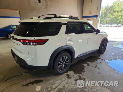 Trzecie zdjęcie samochodu z tyłu: 2022 NISSAN PATHFINDER SV VIN:5N1DR3BB2NC201861 - miniatura
