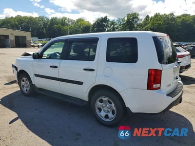 Drugie zdjęcie samochodu z przodu: 2015 HONDA PILOT LX VIN:5FNYF4H29FB050226 - miniatura