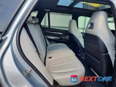 Zdjęcie 11 z 13 samochodu: 2016 BMW X5 M VIN:5YMKT6C5XG0R78274 - miniatura