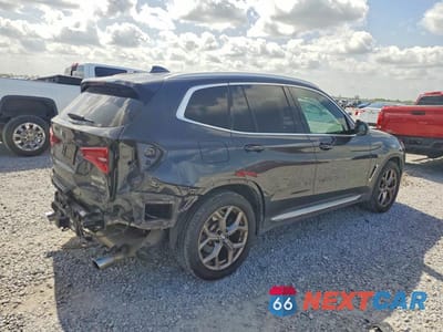 Trzecie zdjęcie samochodu z tyłu: 2021 BMW X3 SDRIVE30I VIN:5UXTY3C0XM9E72714 - miniatura