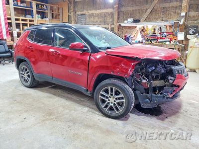Czwarte zdjęcie samochodu z boku: 2020 JEEP COMPASS LATITUDE VIN:3C4NJDBB5LT254920 - miniatura