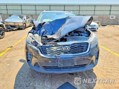 Piąte zdjęcie samochodu w środku: 2019 KIA SORENTO LX VIN:5XYPG4A35KG452341 - miniatura