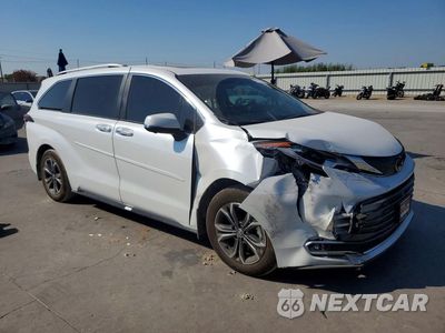 Czwarte zdjęcie samochodu z boku: 2026 TOYOTA SIENNA PLATINUM 7-PASSENGER VIN:5TDESKFC7TS254044 - miniatura