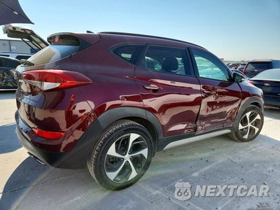 Trzecie zdjęcie samochodu z tyłu: 2018 HYUNDAI TUCSON VALUE VIN:KM8J33A21JU633142 - miniatura