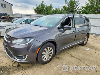 2018 CHRYSLER PACIFICA TOURING L 2C4RC1BG9JR356212 - główne zdjęcie licytacji z USA - miniatura