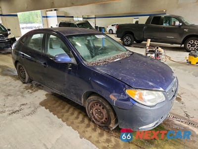 Czwarte zdjęcie samochodu z boku: 2010 HYUNDAI ELANTRA GLS VIN:KMHDU4ADXAU014895 - miniatura