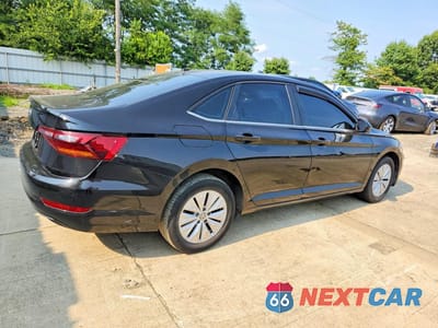 Trzecie zdjęcie samochodu z tyłu: 2019 VOLKSWAGEN JETTA S VIN:3VWC57BU6KM060756 - miniatura
