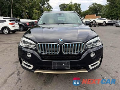 Piąte zdjęcie samochodu w środku: 2017 BMW X5 XDR40E VIN:5UXKT0C31H0S81452 - miniatura
