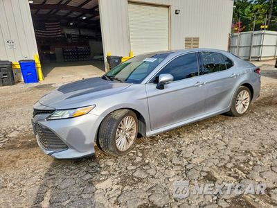 2018 TOYOTA CAMRY XLE V6 4T1BZ1HKXJU020949 - główne zdjęcie licytacji z USA - miniatura