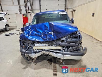 Piąte zdjęcie samochodu w środku: 2001 CHEVROLET SILVERADO K1500 VIN:1GCEK19T81E221207 - miniatura