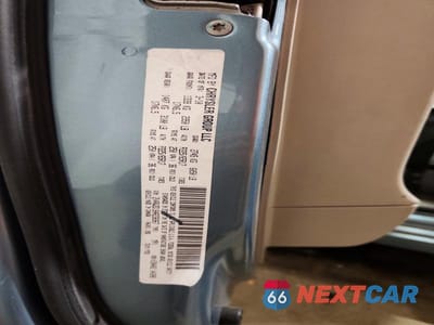 Zdjęcie 13 z 13 samochodu: 2010 VOLKSWAGEN ROUTAN SE VIN:2V4RW3D18AR236967 - miniatura