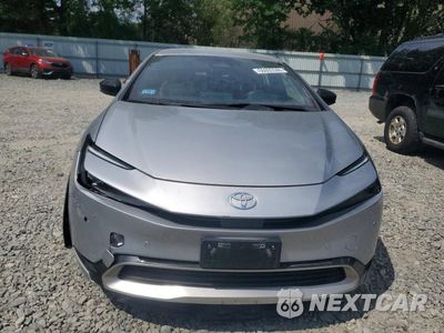 Piąte zdjęcie samochodu w środku: 2023 TOYOTA PRIUS PRIME XSE VIN:JTDACACU1P3009086 - miniatura