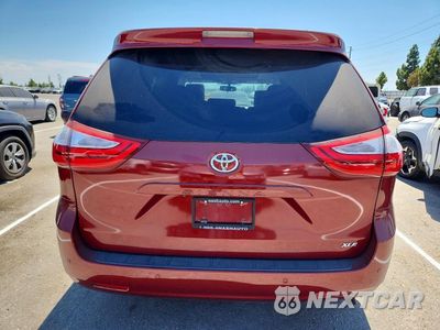 Zdjęcie 6 z 13 samochodu: 2015 TOYOTA SIENNA XLE 8-PASSENGER VIN:5TDYK3DC9FS591955 - miniatura