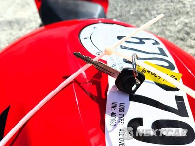 Zdjęcie 8 z 9 samochodu: 2011 HONDA CBR600 RR VIN:JH2PC4064BK400093 - miniatura