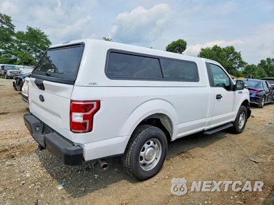 Trzecie zdjęcie samochodu z tyłu: 2019 FORD F150 VIN:1FTMF1E57KKE68003 - miniatura