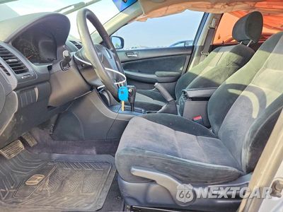 Zdjęcie 7 z 12 samochodu: 2005 HONDA ACCORD LX VIN:1HGCM56405A156163 - miniatura