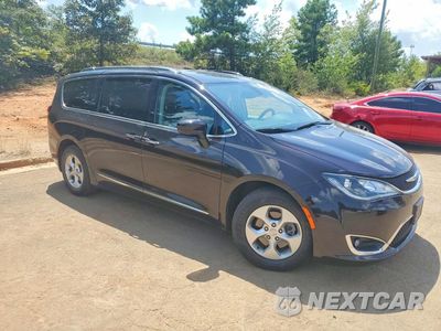 Czwarte zdjęcie samochodu z boku: 2017 CHRYSLER PACIFICA TOURING L PLUS VIN:2C4RC1EG0HR764068 - miniatura