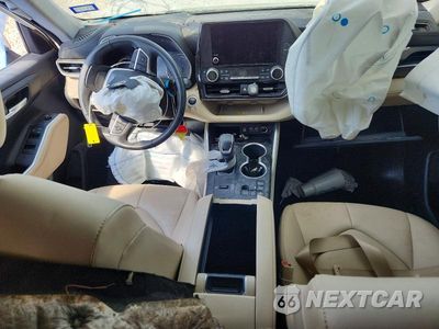 Zdjęcie 8 z 12 samochodu: 2024 TOYOTA HIGHLANDER XLE VIN:5TDKDRAH8RS053738 - miniatura