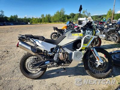 2025 HUSQVARNA NORDEN 901 VBKUN640XSM894356 - główne zdjęcie licytacji z USA - miniatura
