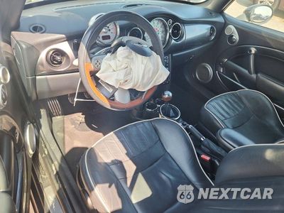 Zdjęcie 8 z 13 samochodu: 2008 MINI COOPER S VIN:WMWRH33548TU81550 - miniatura