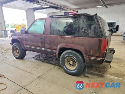 Drugie zdjęcie samochodu z przodu: 1995 GMC YUKON VIN:1GKEK18K0SJ743870 - miniatura