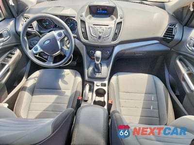 Zdjęcie 8 z 13 samochodu: 2016 FORD ESCAPE SE VIN:1FMCU9G93GUA07128 - miniatura