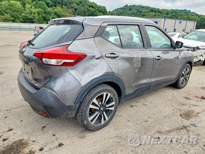 Trzecie zdjęcie samochodu z tyłu: 2019 NISSAN KICKS SV VIN:3N1CP5CU0KL546830 - miniatura