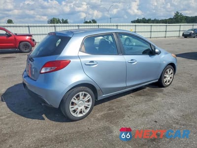 Trzecie zdjęcie samochodu z tyłu: 2013 MAZDA MAZDA2 VIN:JM1DE1KY0D0155780 - miniatura