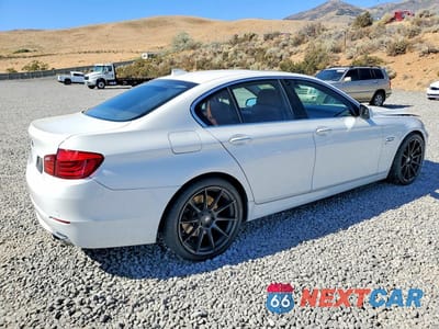 Trzecie zdjęcie samochodu z tyłu: 2012 BMW 550 XI VIN:WBAFU9C5XCC788019 - miniatura