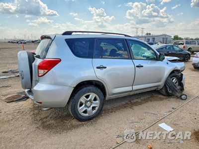 Trzecie zdjęcie samochodu z tyłu: 2007 TOYOTA RAV4 BASE VIN:JTMBK33VX76011400 - miniatura