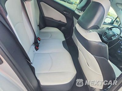 Zdjęcie 10 z 12 samochodu: 2022 TOYOTA PRIUS XLE VIN:JTDKAMFU8N3181717 - miniatura