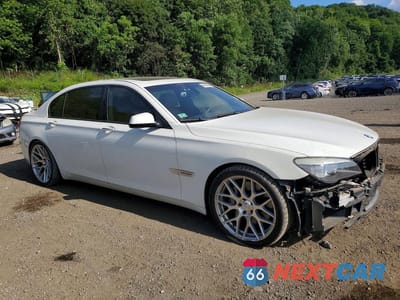 Czwarte zdjęcie samochodu z boku: 2011 BMW 750 LI VIN:WBAKB8C55BC852108 - miniatura