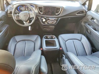 Zdjęcie 8 z 13 samochodu: 2025 CHRYSLER PACIFICA SELECT VIN:2C4RC1BG0SR561838 - miniatura