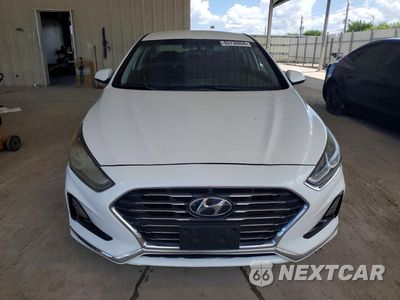 Piąte zdjęcie samochodu w środku: 2019 HYUNDAI SONATA SE VIN:5NPE24AF3KH781581 - miniatura