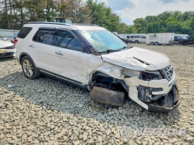 Czwarte zdjęcie samochodu z boku: 2017 FORD EXPLORER LIMITED VIN:1FM5K8F84HGD47745 - miniatura