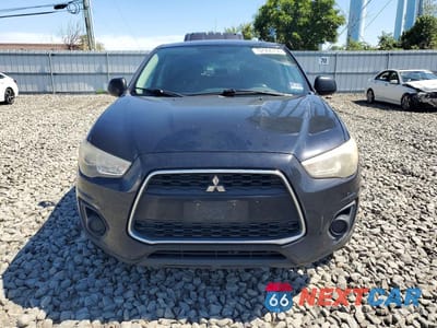Piąte zdjęcie samochodu w środku: 2013 MITSUBISHI OUTLANDER SPORT ES VIN:4A4AR3AU4DE018600 - miniatura