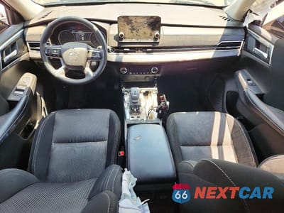 Zdjęcie 8 z 13 samochodu: 2022 MITSUBISHI OUTLANDER ES VIN:JA4J4TA89NZ064162 - miniatura