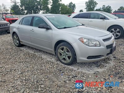 Czwarte zdjęcie samochodu z boku: 2012 CHEVROLET MALIBU LS VIN:1G1ZB5E02CF342485 - miniatura
