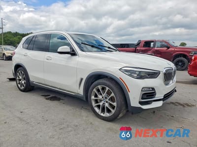 Czwarte zdjęcie samochodu z boku: 2019 BMW X5 XDRIVE40I VIN:5UXCR6C52KLK86379 - miniatura