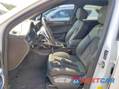 Zdjęcie 7 z 13 samochodu: 2021 PORSCHE MACAN VIN:WP1AA2A51MLB00330 - miniatura