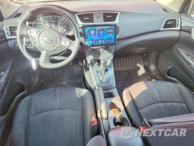 Zdjęcie 8 z 12 samochodu: 2018 NISSAN SENTRA SV VIN:3N1AB7AP1JL616980 - miniatura