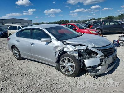 Czwarte zdjęcie samochodu z boku: 2015 NISSAN ALTIMA 2.5 SV VIN:1N4AL3AP1FC282980 - miniatura